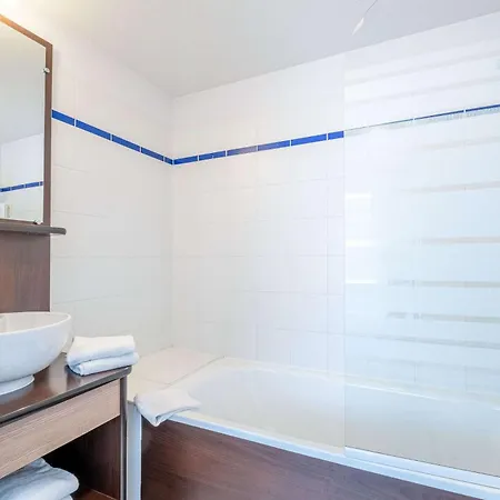 Comfort Les Hauts D'annecy 3* Annecy